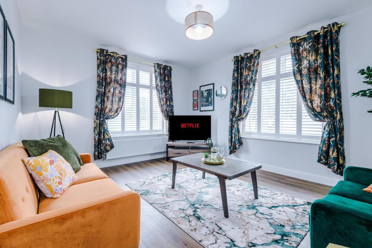 Parkview Place Serviced Apartment 코번트리 외부 사진