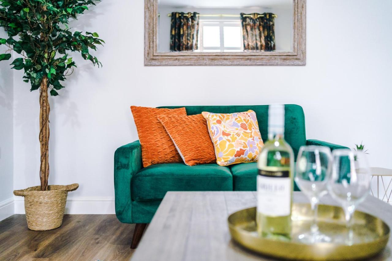 Parkview Place Serviced Apartment 코번트리 외부 사진
