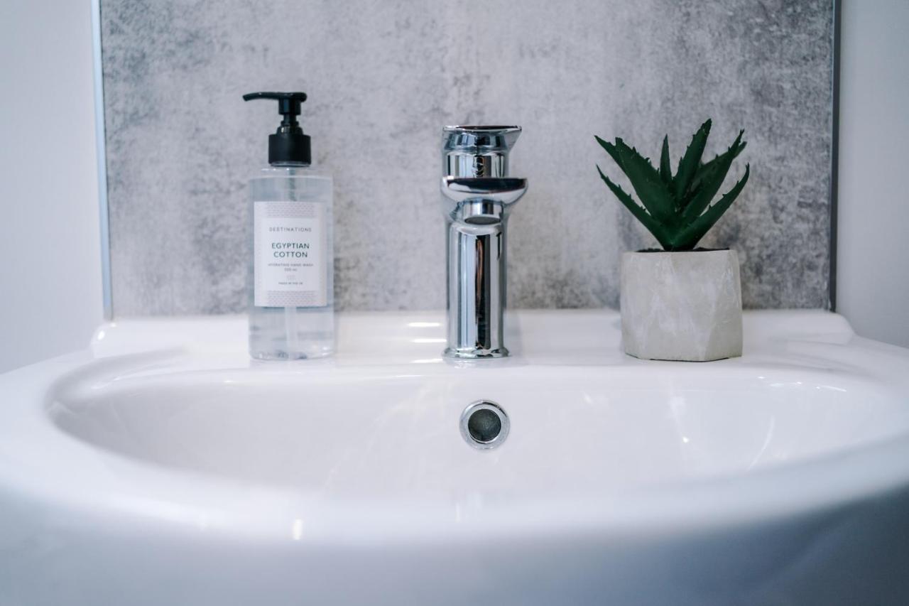 Parkview Place Serviced Apartment 코번트리 외부 사진